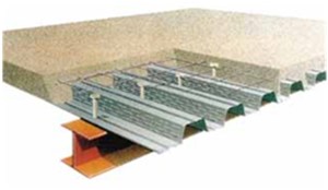 Steel deck posicionado sobre uma viga, mesa superior deste perfil, não necessita de proteção passiva contra o fogo adicional.