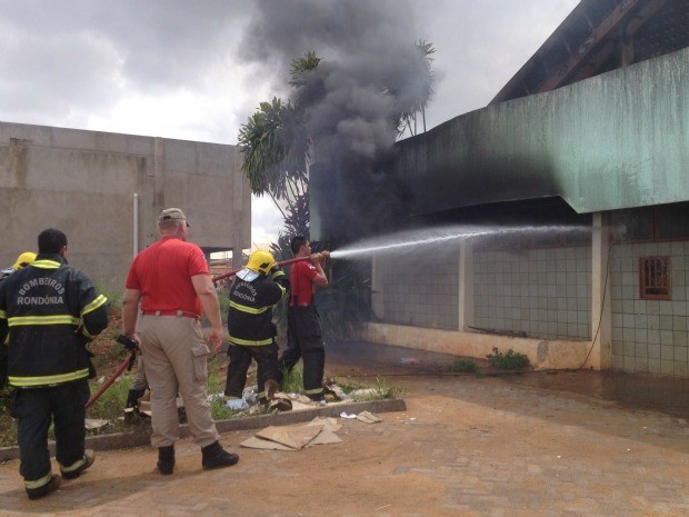 incêndio-ginásio