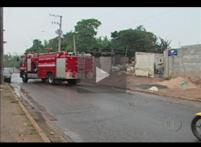 incêndio-depósito-Itaqua