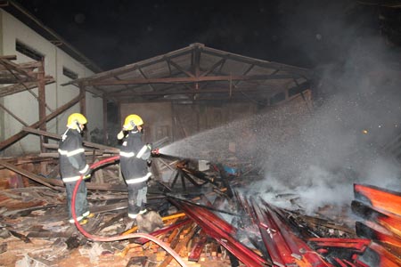 incêndio-madeireira