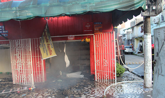 incêndio-mercearia2