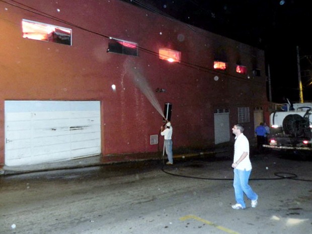 incêndio-MG-supermercado