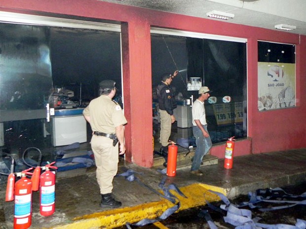 incêndio-supermercado-MG
