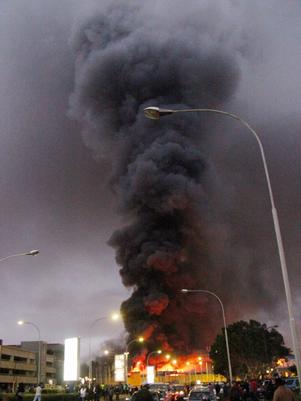 queniaincendioaeroporto01ap