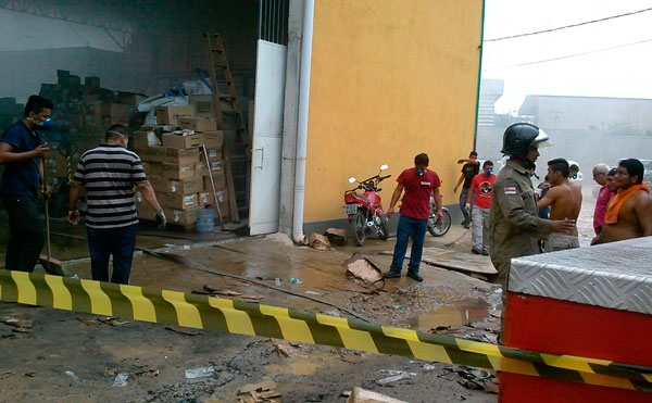 Corpo de Bombeiros foi rapidamente acionado- fotos: Conceição Melquíades