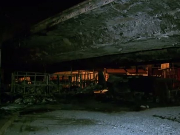 Acidente entre caminhões causa fogo e fecha Av. Bandeirantes, em SP (Foto: Marcelo Aparecido/TV Globo)