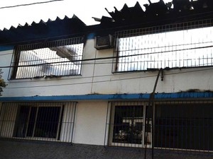 Incêndio atingiu segundo andar da empresa (Foto: Marcelo Lopes/Divulgação)