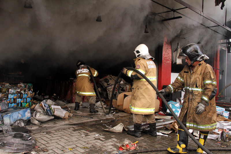 07 05 2016 Incêndio na Giro no centro do Alcantara SN (1)