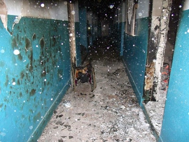 Suspeita do Corpo de Bombeiros é de que incêndio possa ter sido criminoso em Três Pontas (Foto: Dênis Pereira / Equipepositiva)