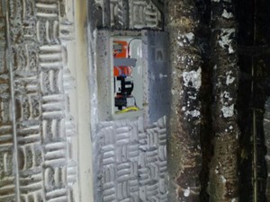 Fogo teria começado em central de ar-condicionado (Foto: Corpo de Bombeiros/Divulgação)