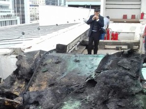 Incendio no IRB (Foto: Cristina Boeckel/G1)