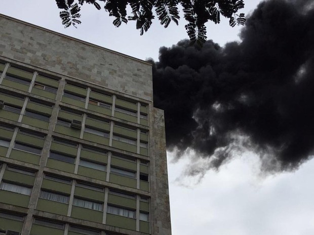 Incêndio no Centro do Rio (Foto: Henrique Porto/Arquivo Pessoal)