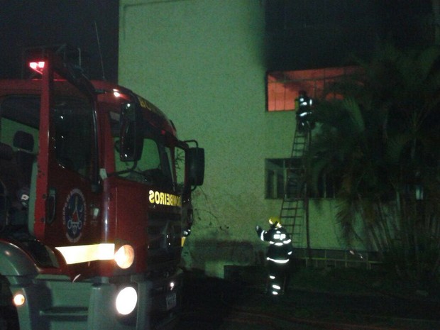 Bombeiros já tinham determinado que prédio fosse desocupado em abril em Poços de Caldas (Foto: Corpo de Bombeiros)