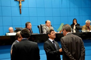 Deputados aprovam mudança em lei estadual que trata do tema (Foto: Assessoria/ALMS)