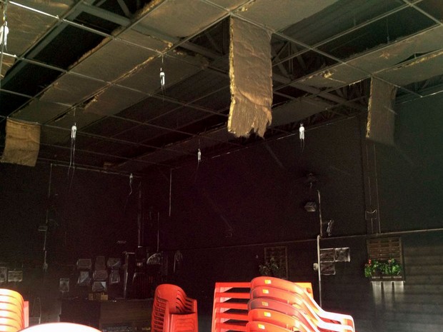 Prejuízo estimado pelo proprietário é de R$ 100 mil (Foto: Heloise Hamada/G1)